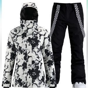 Snow jacket and pants